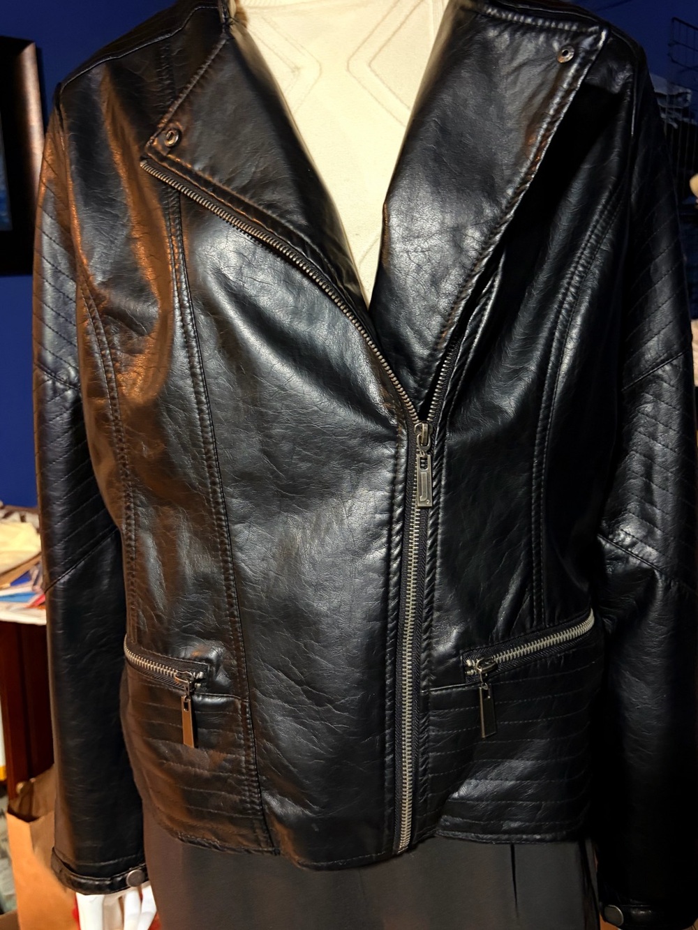 J2 by Joujou Women’s Black Vegan Leather Moto Cropped Biker Jacket Size M EUC